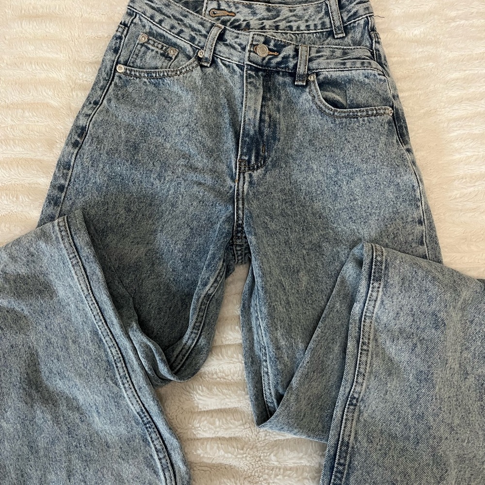 White Fox Boutique Blue Straight Leg Jeans